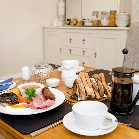 Bed & Breakfast Rosslyn House