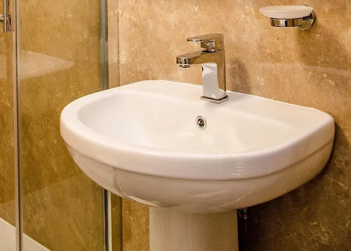 Rosslyn House Bed & Breakfast