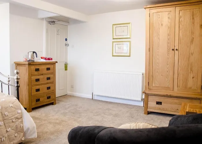 Rosslyn House Bed & Breakfast