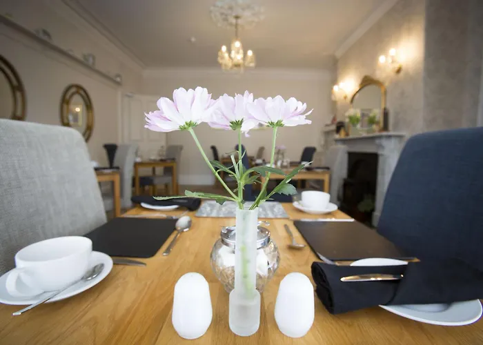 Bed & Breakfast Rosslyn House *