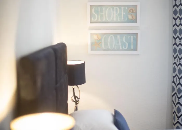 Rosslyn House Bed & Breakfast Whitby