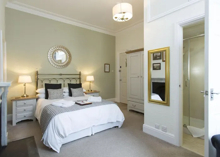 Bed & Breakfast Rosslyn House Whitby