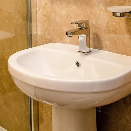 Rosslyn House 住宿加早餐酒店