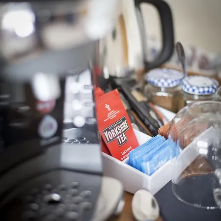 Bed & Breakfast Rosslyn House *