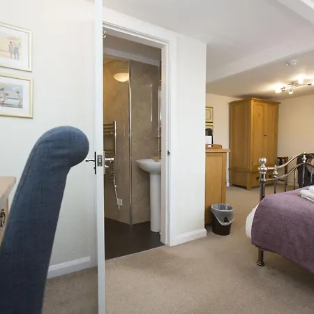 Rosslyn House فندق مبيت وإفطار