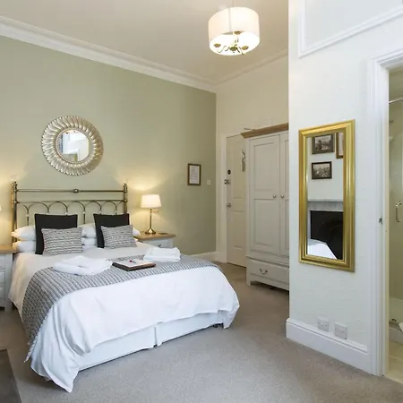 Bed & Breakfast Rosslyn House Whitby