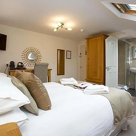 فندق مبيت وإفطار Rosslyn House ويتبي