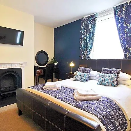 Rosslyn House
