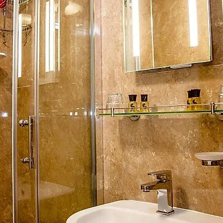 فندق مبيت وإفطار Rosslyn House ويتبي