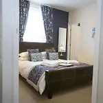 Rosslyn House 4* Whitby