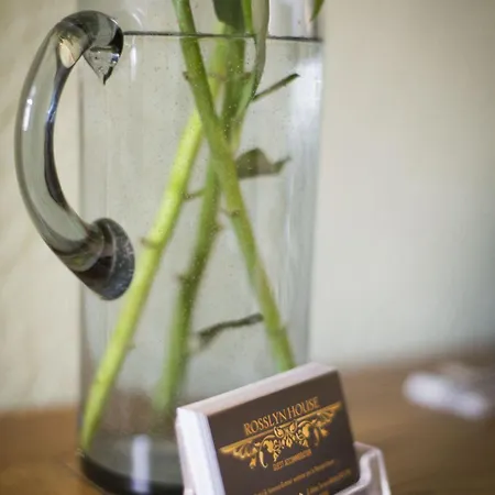 Rosslyn House B&B *